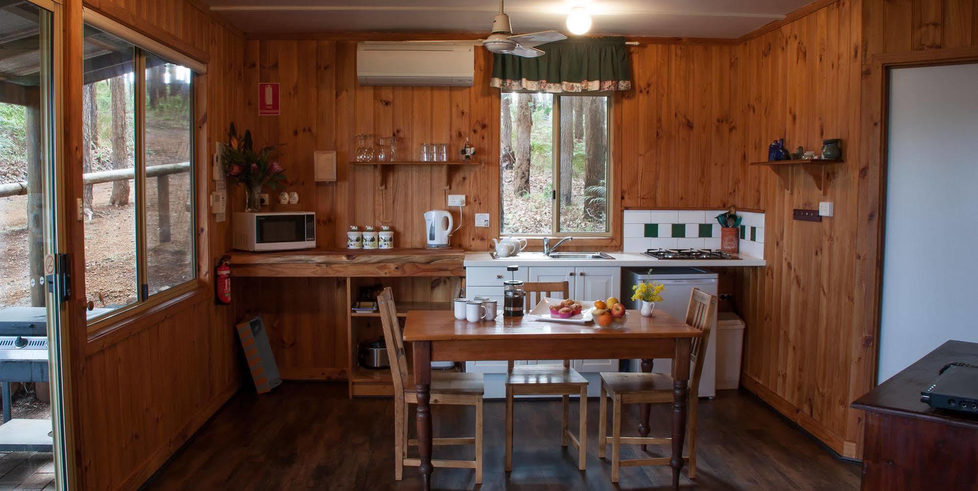 Balingup Heights Hilltop Forest Cottages Εξωτερικό φωτογραφία
